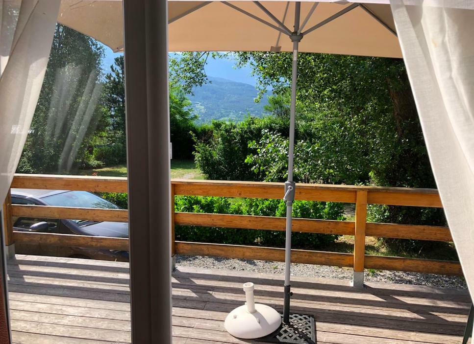 Mobil Home Proche Du Plan D'Eau D'Embrun Exteriér fotografie